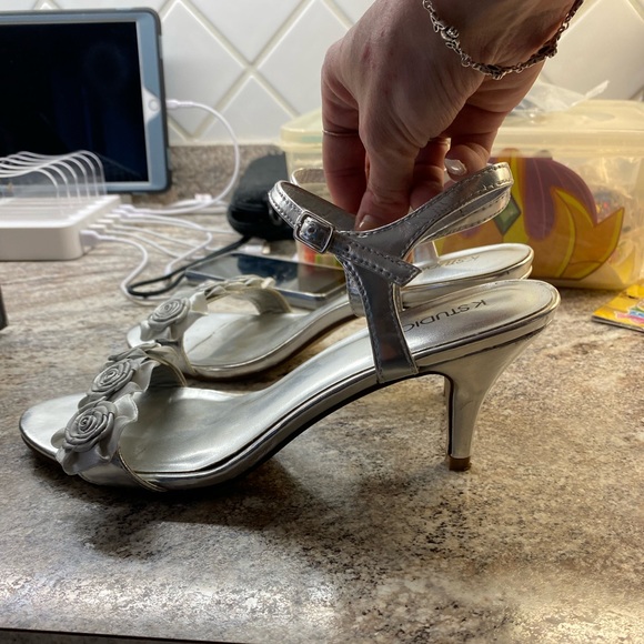 KStudio silver heels, size 9 - Picture 2 of 5